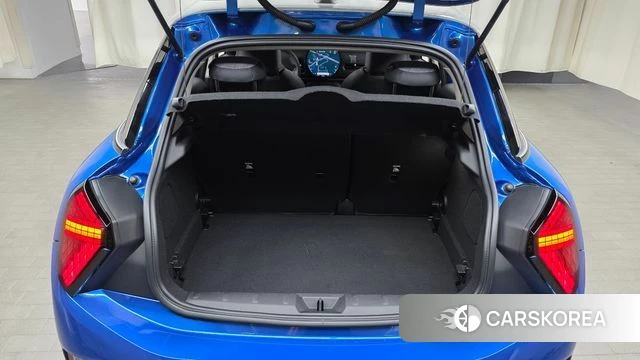 Mini Cooper C 4th generation 2025 Синий из Кореи, фото 6