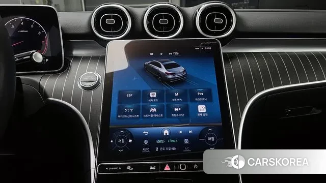 Mercedes-Benz C-Class W206 2024 Белый из Кореи, фото 6