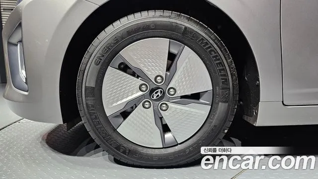 Hyundai The New Ionic Hybrid 2019 Серебряный из Кореи, фото 6