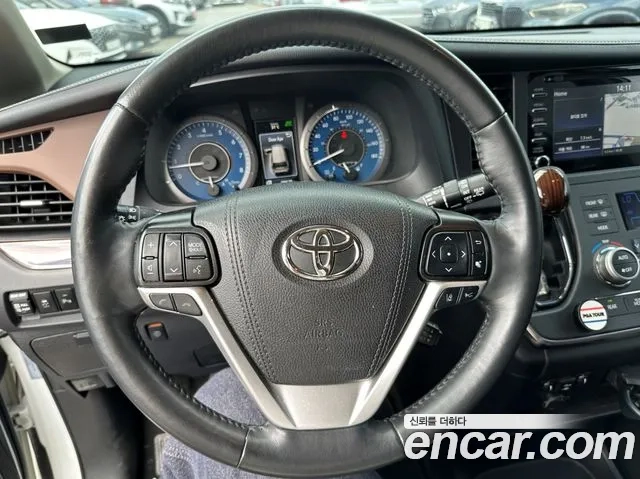 Toyota Sienna 2019 Белый из Кореи, фото 6