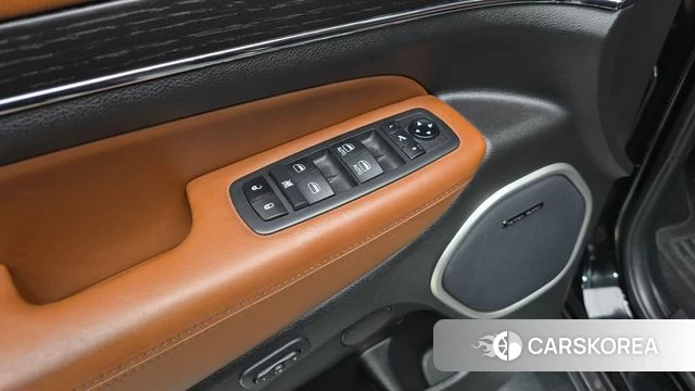 Jeep Grand Cherokee 2021 Черный из Кореи, фото 6