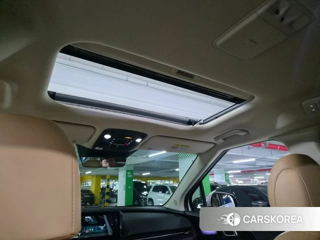 Kia Carnival 4th generation 2023 Белый из Кореи, фото 6
