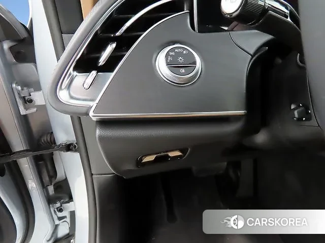 Mercedes-Benz E-Class W214 2025 Серебряный из Кореи, фото 6