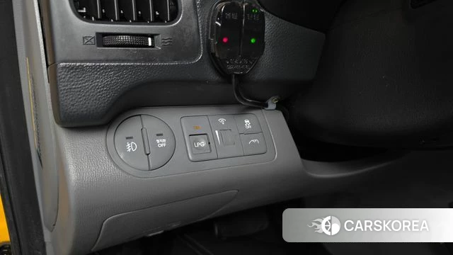 Hyundai The New Grand Starex 2021 Желтый из Кореи, фото 6