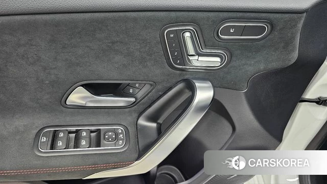 Mercedes-Benz A-Class W177 2025 Белый из Кореи, фото 6