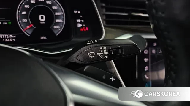 Audi A6 (C8) 2020 Белый из Кореи, фото 6