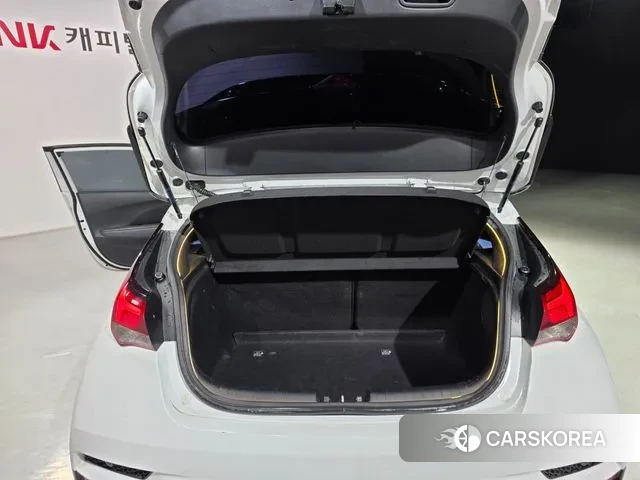 Hyundai Veloster (JS) 2018 Белый из Кореи, фото 6