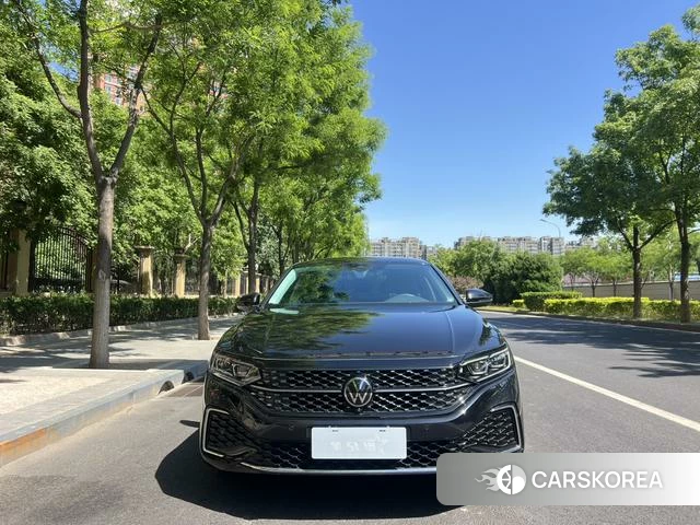 Volkswagen Passat 2024 Черный из Китая, фото 6