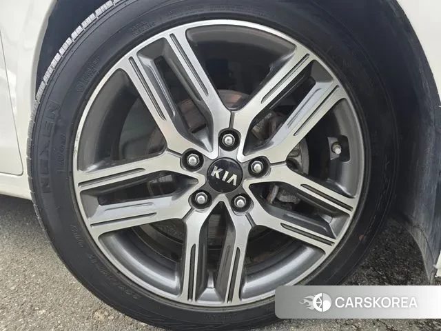 Kia The New K3 2nd generation 2023 Белый из Кореи, фото 6