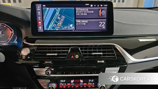 BMW 6 Series GT (G32) 2021 Серебристо-серый из Кореи, фото 6