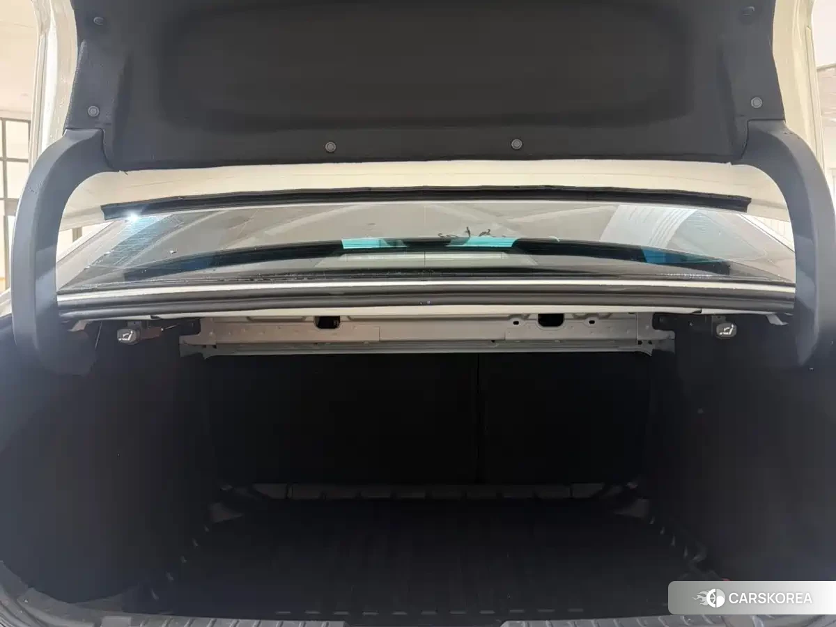 Mazda 3 2023 Белый из Китая, фото 6