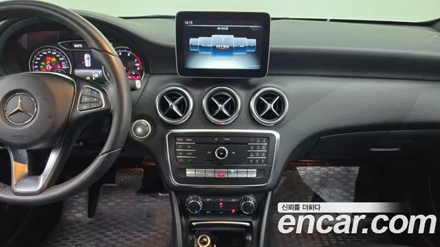 Mercedes-Benz A-Class W176 2018 Белый из Кореи, фото 6