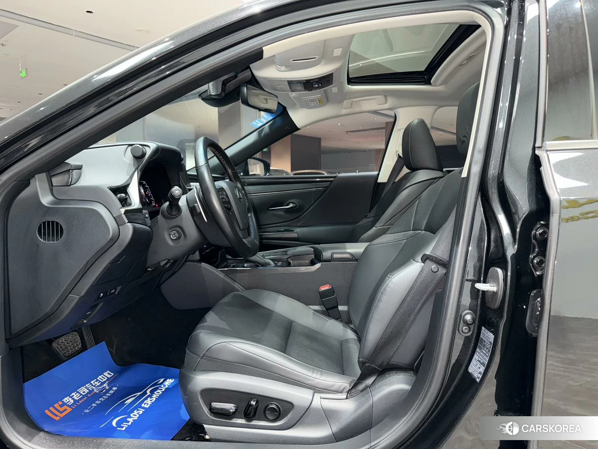 Lexus ES 2019 Черный из Китая, фото 6