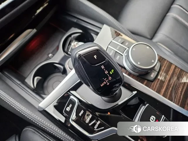 BMW 5 Series (G30) 2022 Белый из Кореи, фото 6