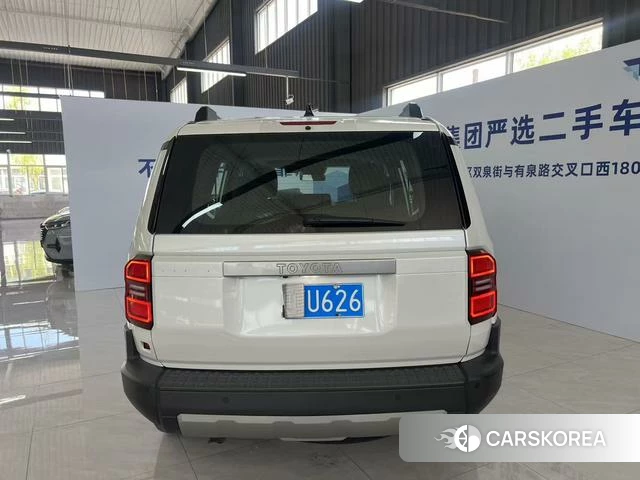 Toyota Prado 2024 Белый из Китая, фото 6