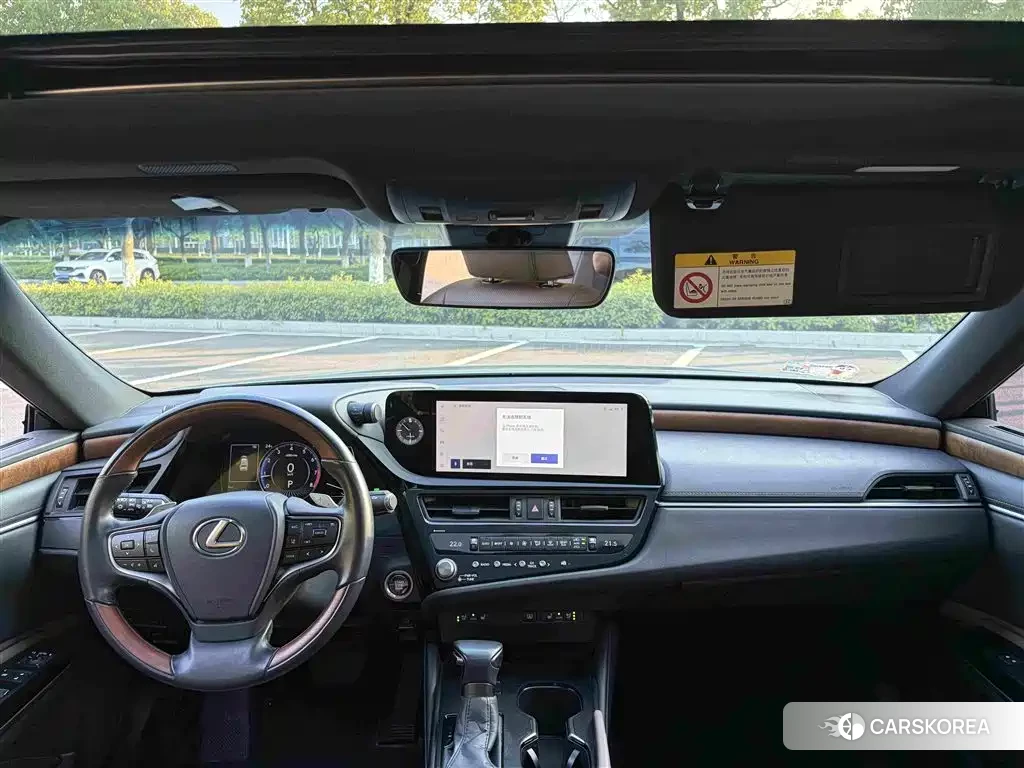 Lexus ES 2024 Silver/gray из Китая, фото 6