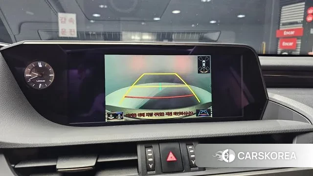 Lexus ES300h 7th generation 2019 Жемчужный цвет из Кореи, фото 6