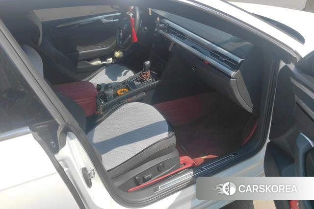 Volkswagen CC 2024 Белый из Китая, фото 6