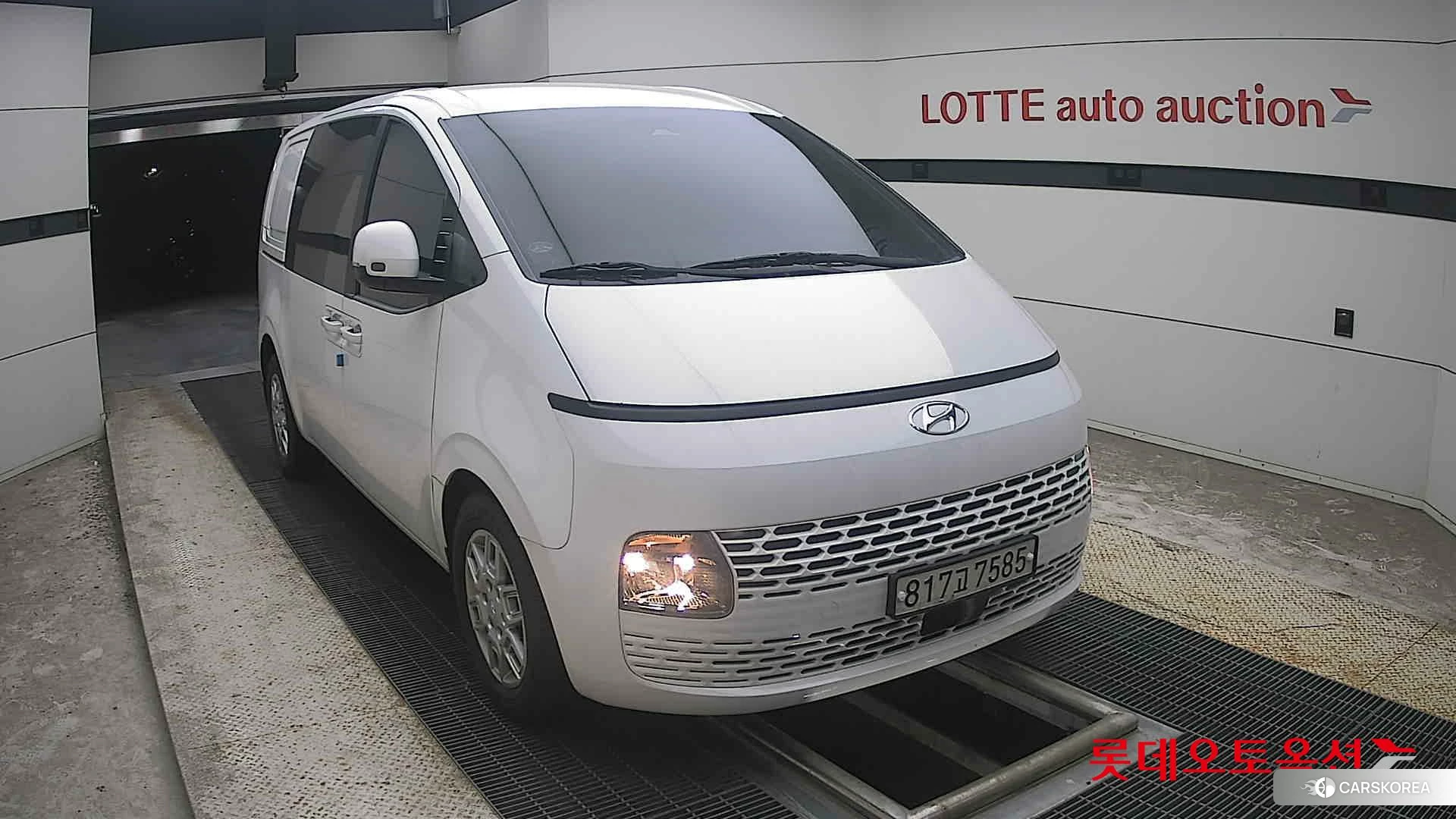 Hyundai Staria 2022 Белый из Кореи, фото 6