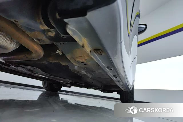 Roewe i5 2023 Темно-серый из Китая, фото 6