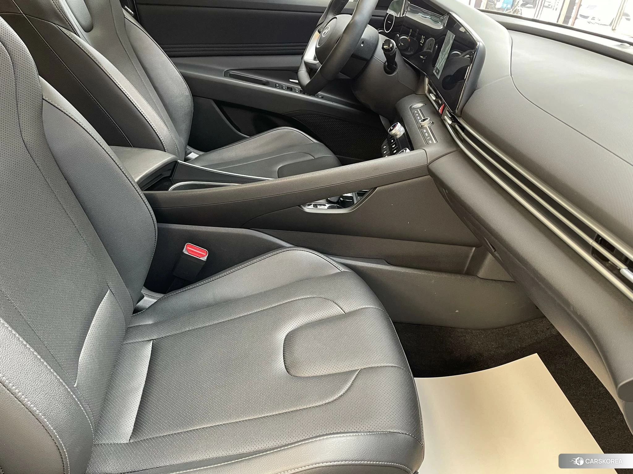 Hyundai Elantra 2023 Белый из Китая, фото 6