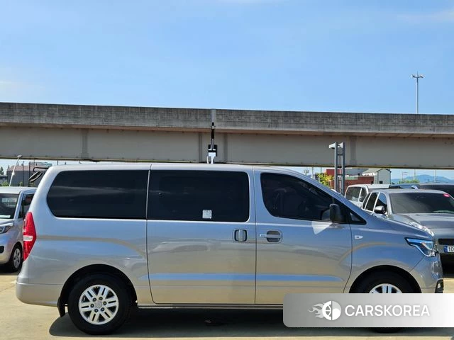 Hyundai The New Grand Starex 2018 Серебристо-серый из Кореи, фото 6