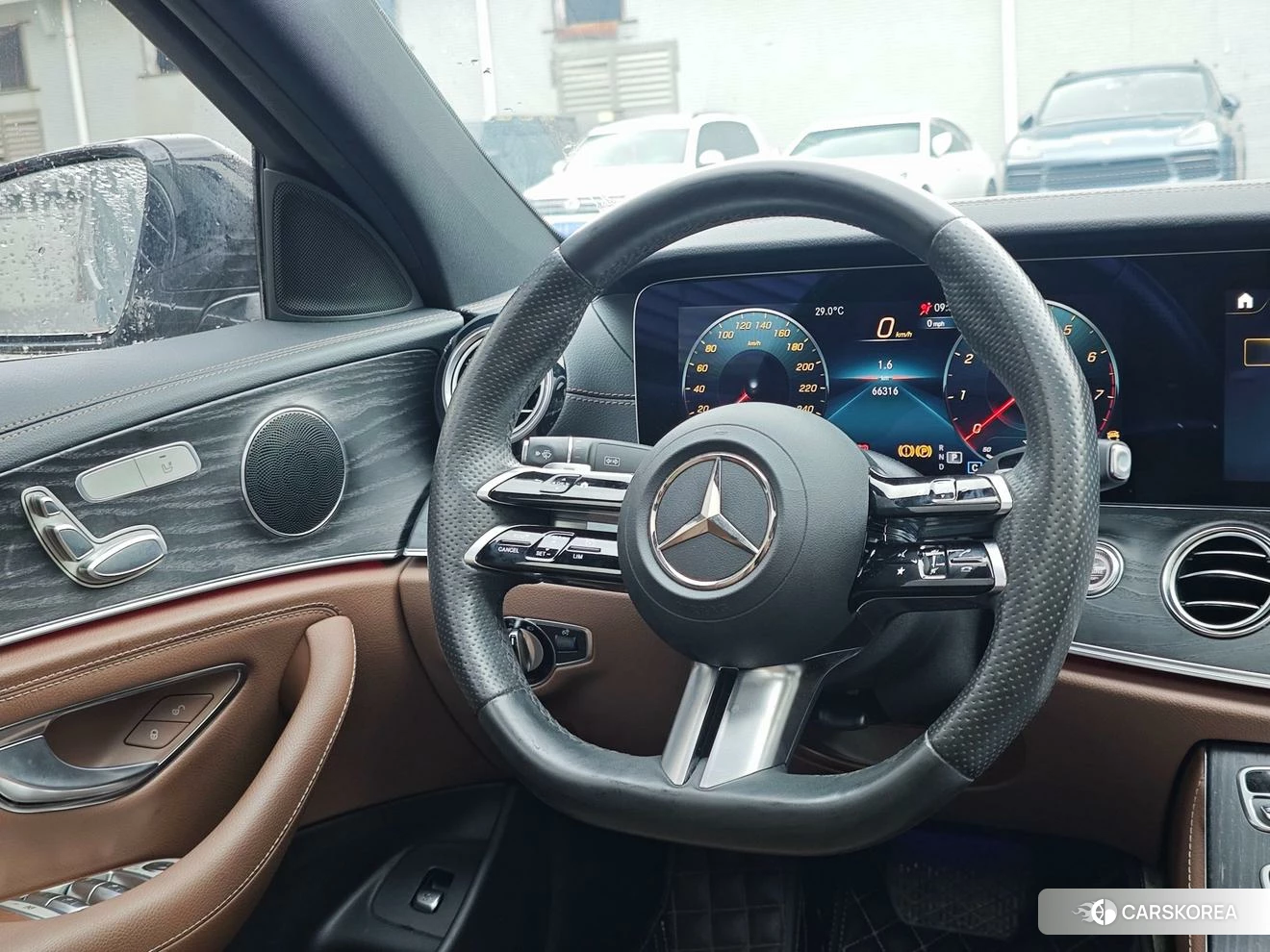 Mercedes-Benz E-class 2022 Черный из Китая, фото 6
