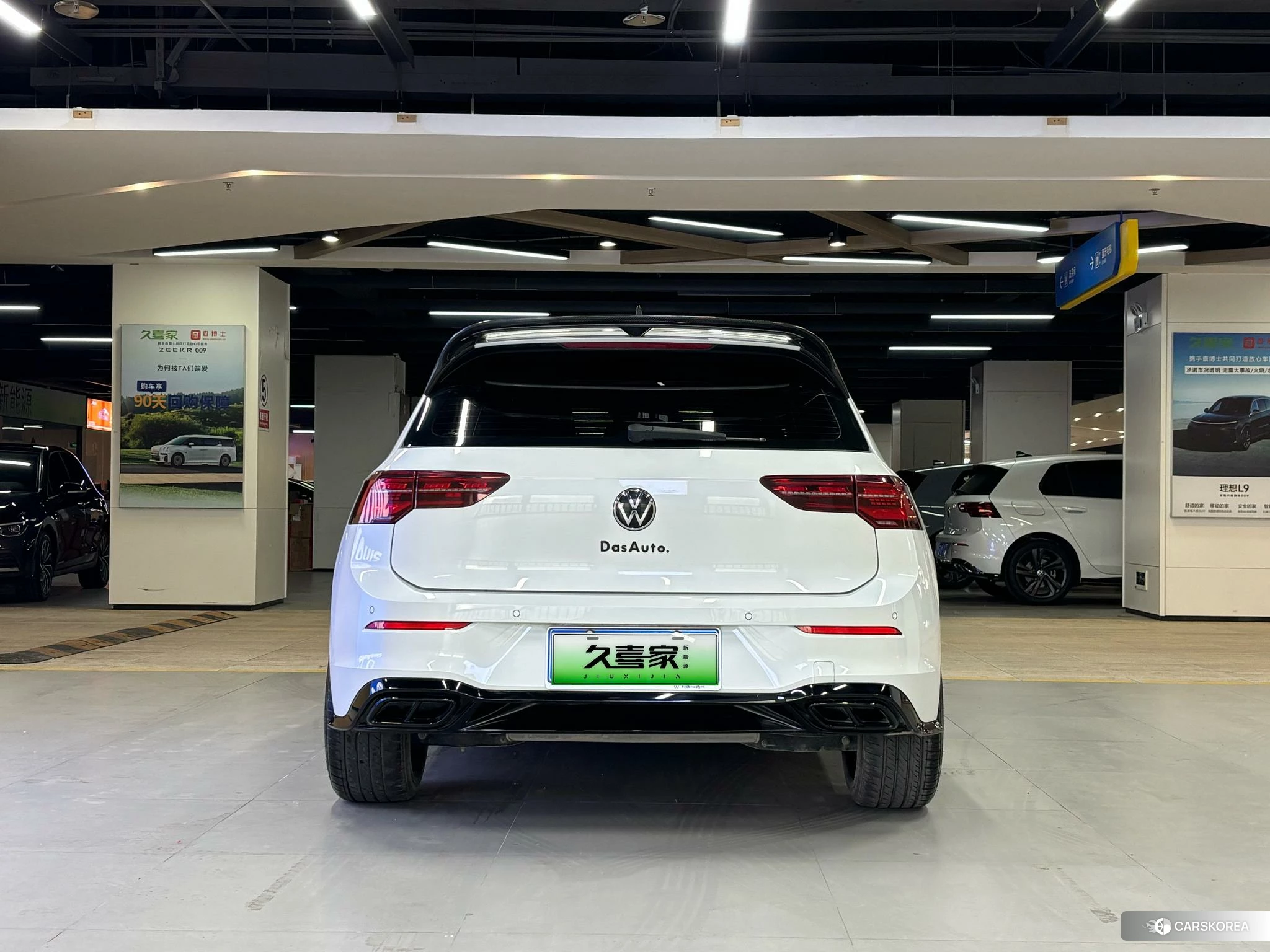 Volkswagen Golf 2022 Белый из Китая, фото 6
