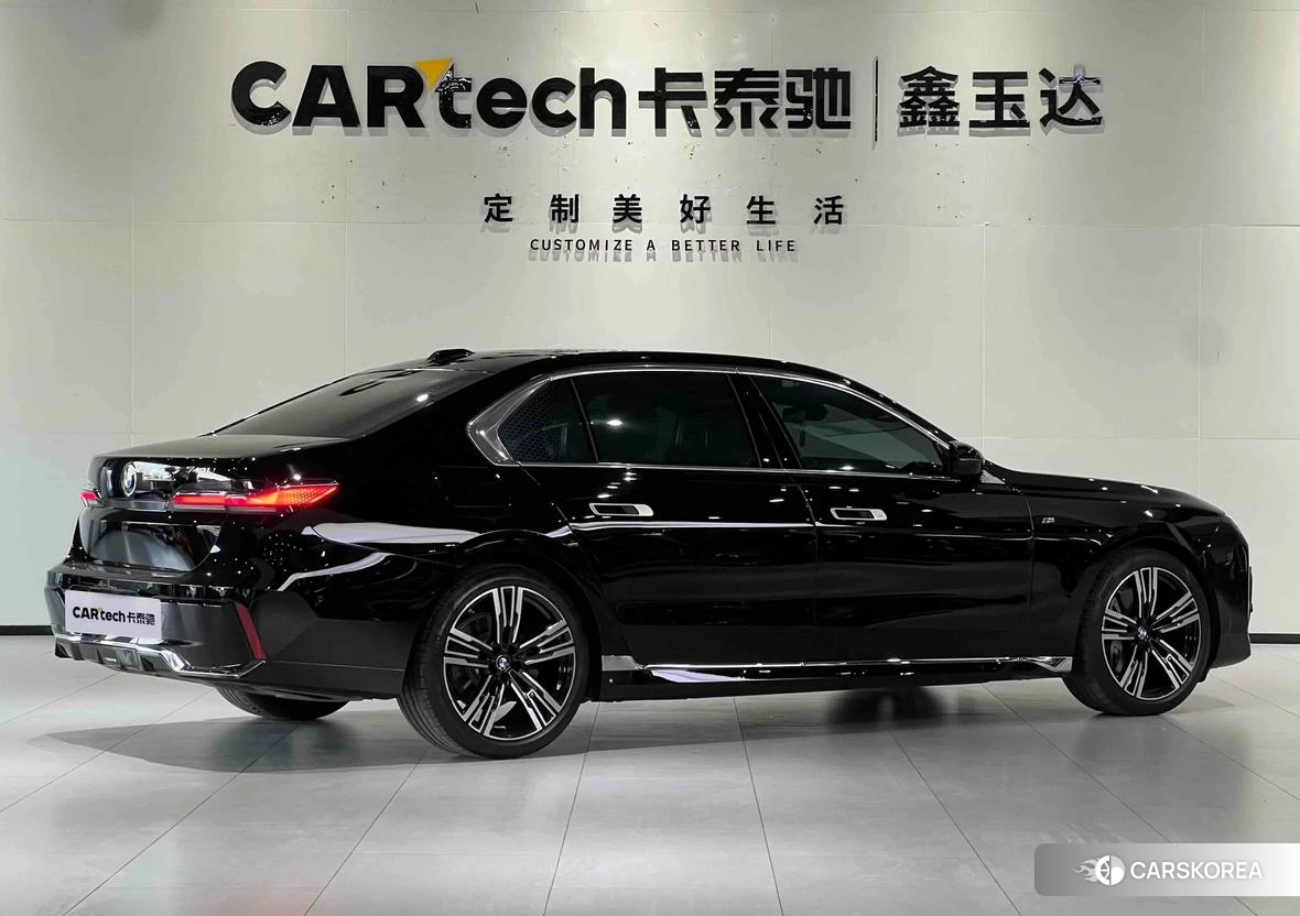 BMW 7 series 2022 Черный из Китая, фото 6