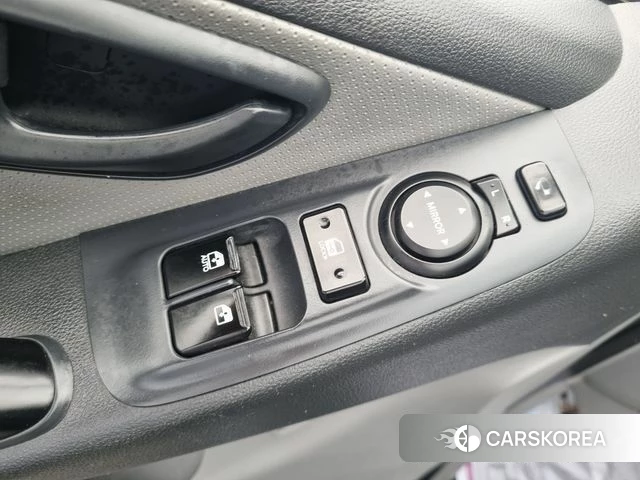 Hyundai The New Grand Starex 2018 Темно-зеленый из Кореи, фото 6