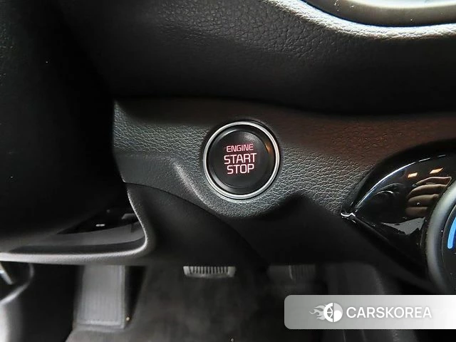 Kia The New K3 2nd generation 2021 Белый из Кореи, фото 6