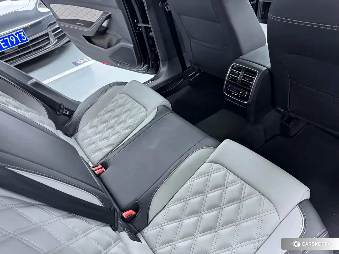Volkswagen Magotan 2023 Черный из Китая, фото 6