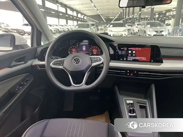 Volkswagen Golf 2022 Белый из Китая, фото 6