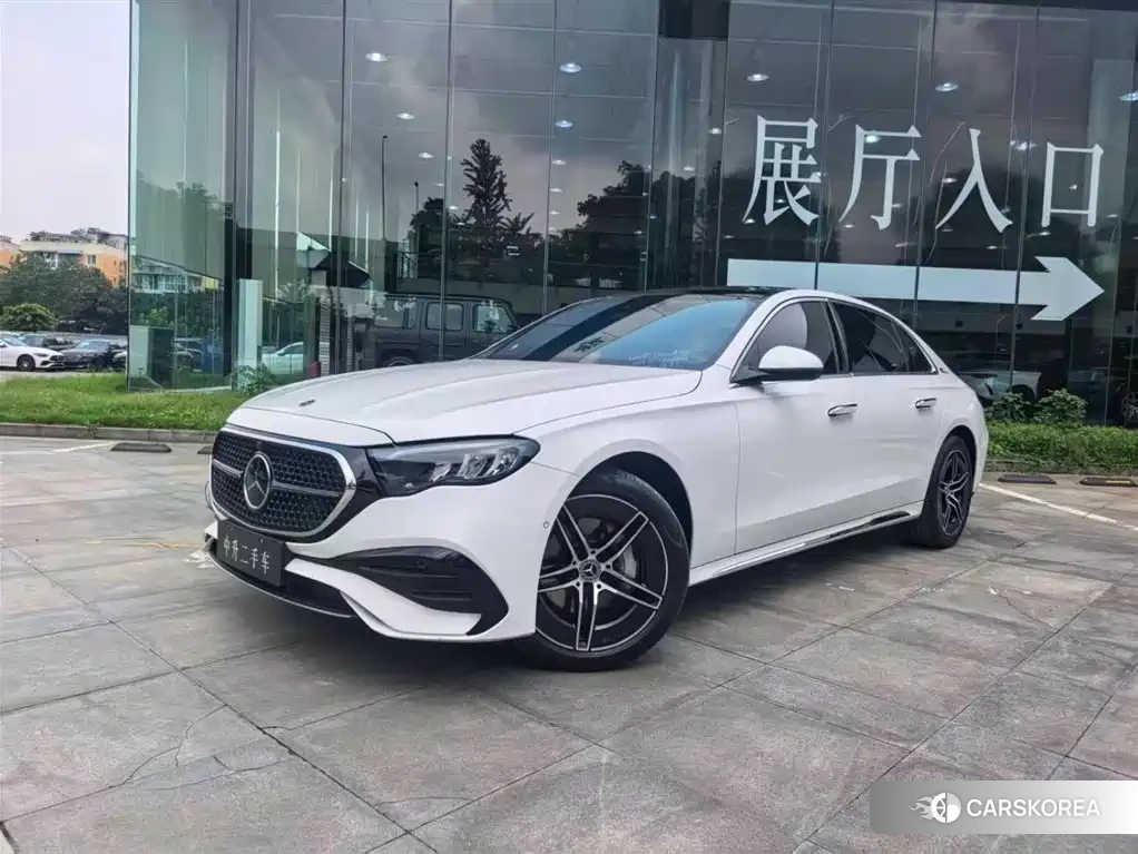 Mercedes-Benz E-Class 2024 Белый из Китая, фото 6