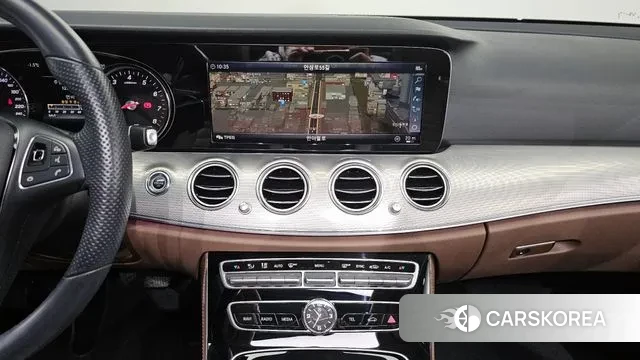 Mercedes-Benz E-Class W213 2018 Белый из Кореи, фото 6