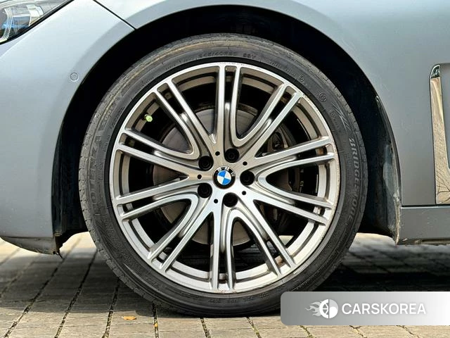 BMW 7 series 2021 Темно-серый из Китая, фото 6