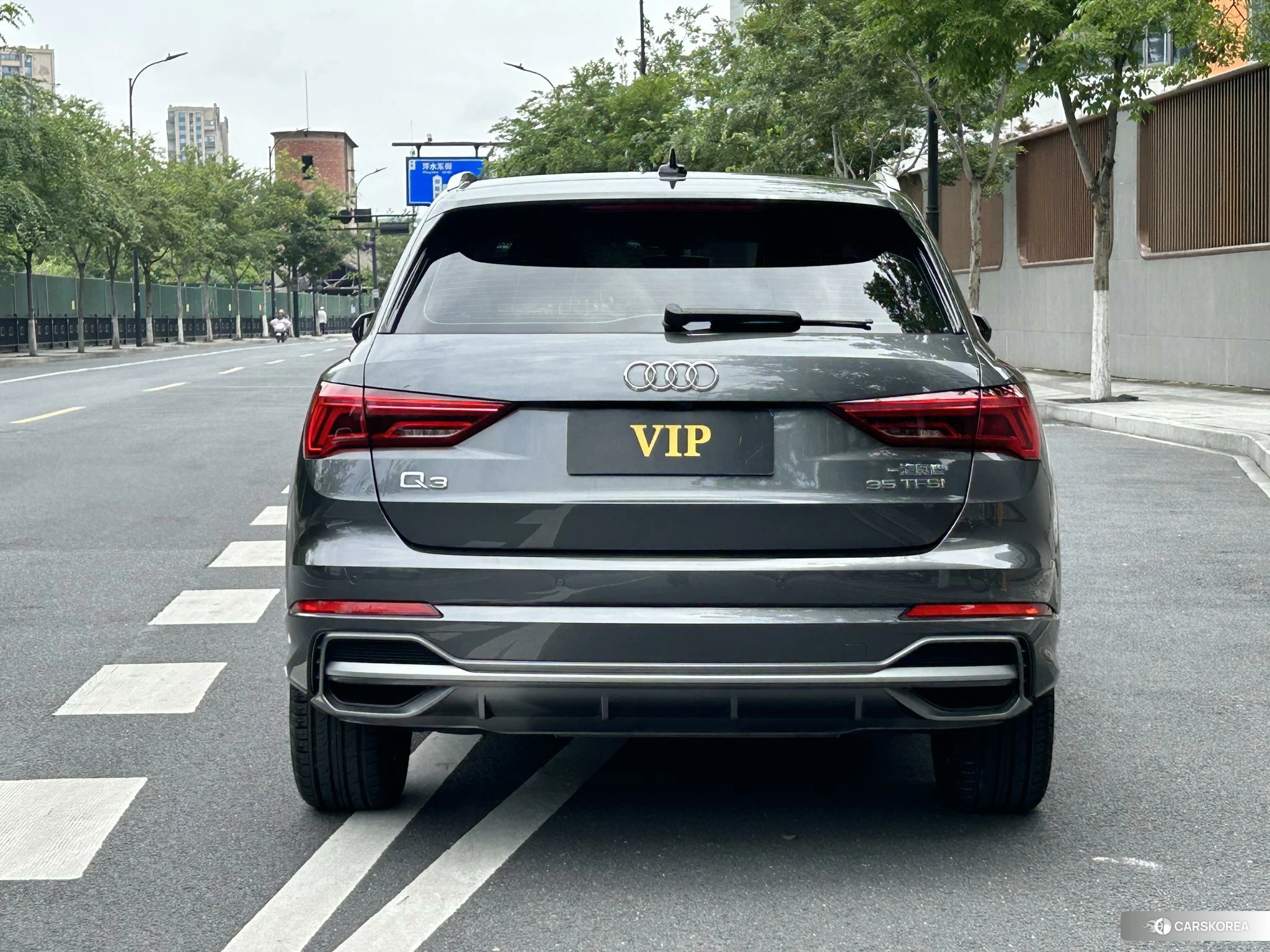 Audi Q3 2020 Темно-серый из Китая, фото 6