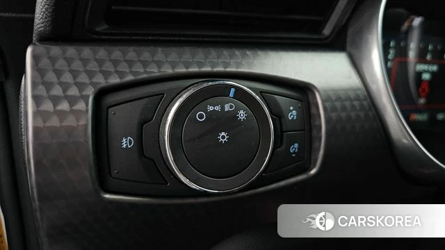 Ford Mustang 2018 Белый из Кореи, фото 6