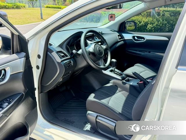 Nissan Xuan Yi 2024 Белый из Китая, фото 6
