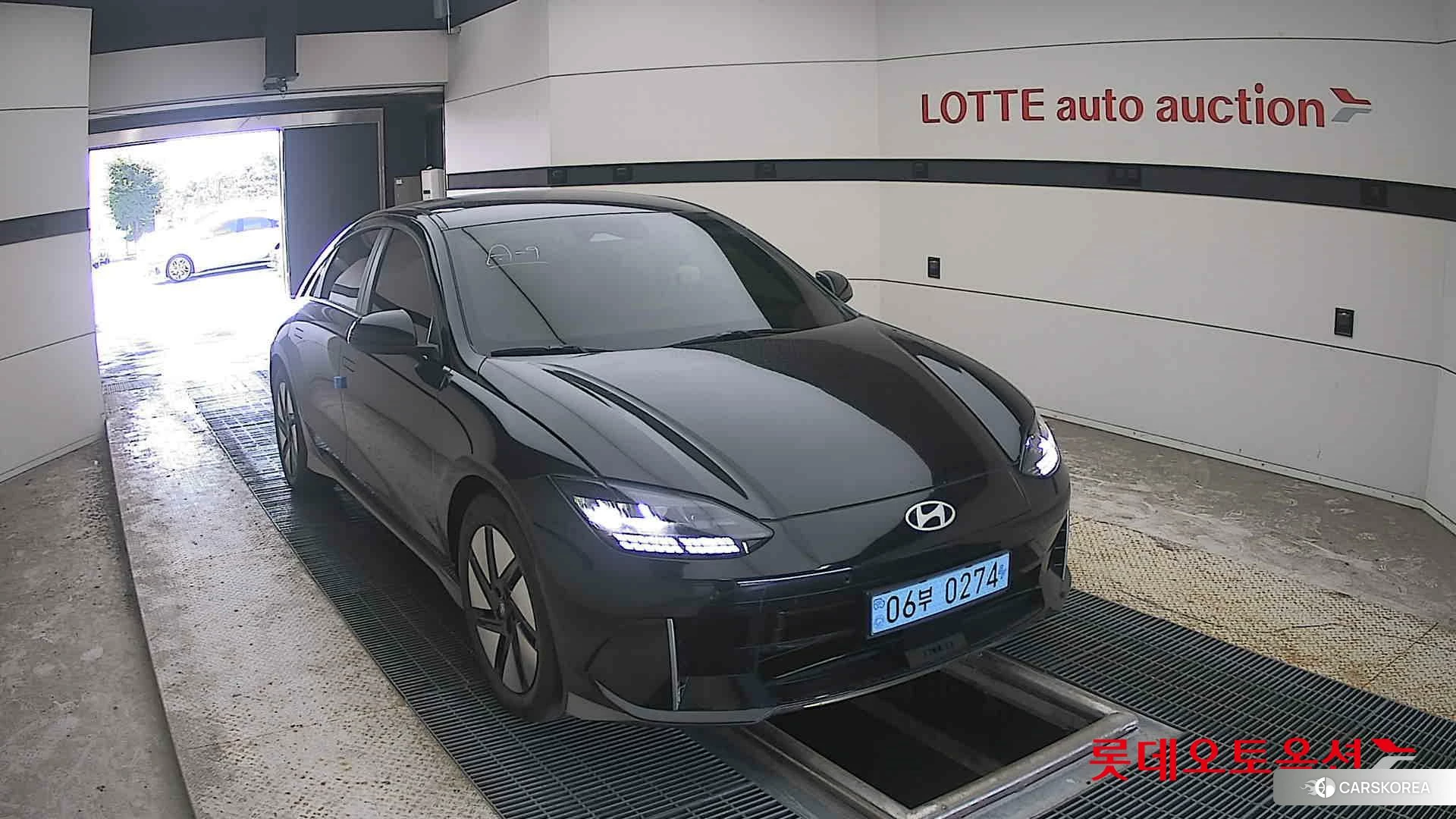 Hyundai IONIQ 6 2023 Черный из Кореи, фото 6