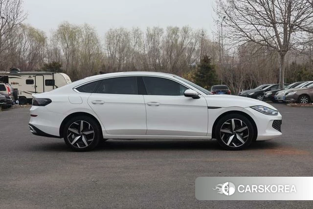 Volkswagen Lingdu 2023 Белый из Китая, фото 6