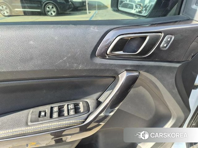 Ford Ranger 3rd Generation 2021 Белый из Кореи, фото 6