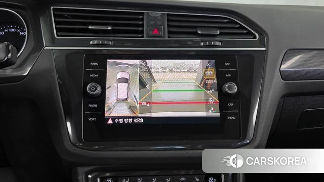 Volkswagen Tiguan second Generation 2018 Белый из Кореи, фото 6