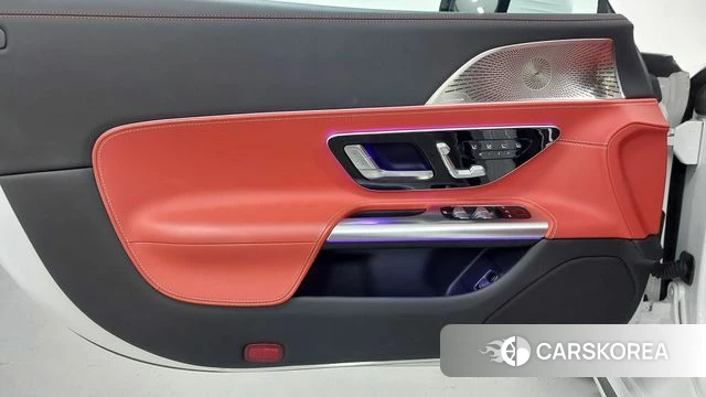 Mercedes-Benz SL-Class R232 2025 Белый из Кореи, фото 6