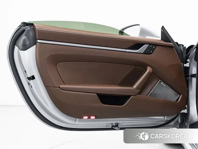 Porsche 911(992) id 3487086 из Кореи 6