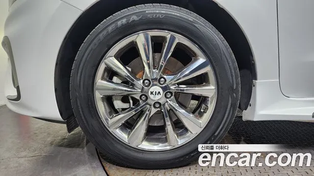 Kia The New Carnival 2019 Белый из Кореи, фото 6