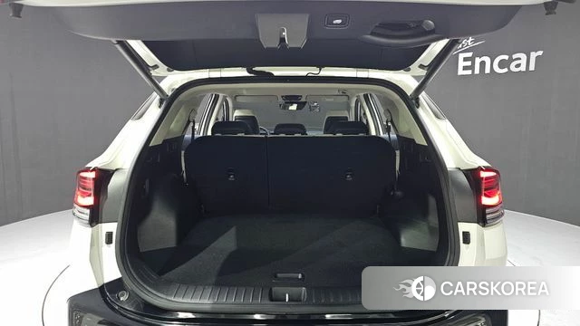 Kia Sportage 5th Generation Hybrid 2023 Белый из Кореи, фото 6