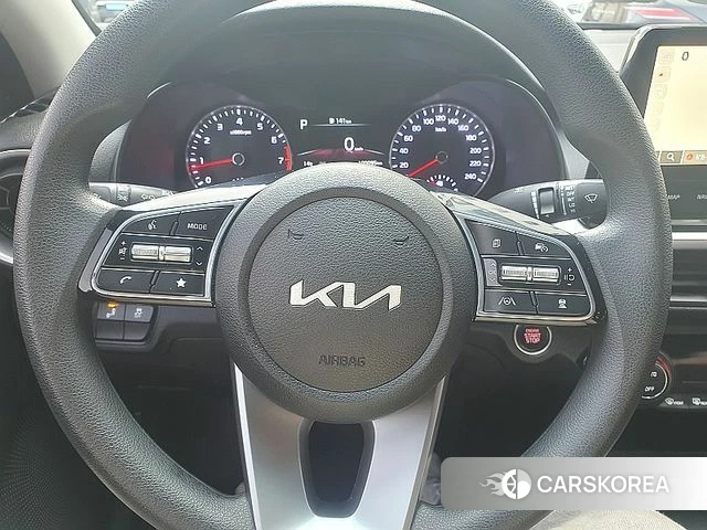 Kia The New K3 2nd generation 2022 Белый из Кореи, фото 6