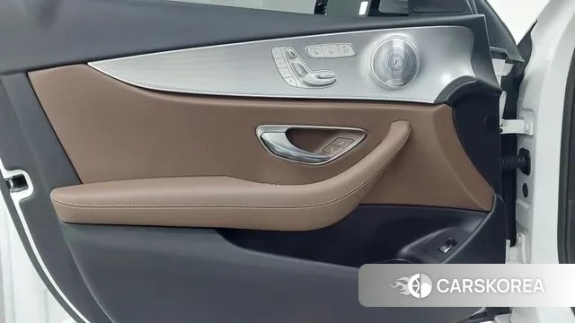 Mercedes-Benz E-Class W213 2020 Белый из Кореи, фото 6