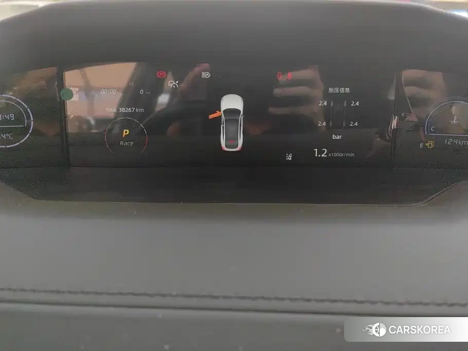 Chang'an UNI-V 2023 Silver/gray из Китая, фото 6